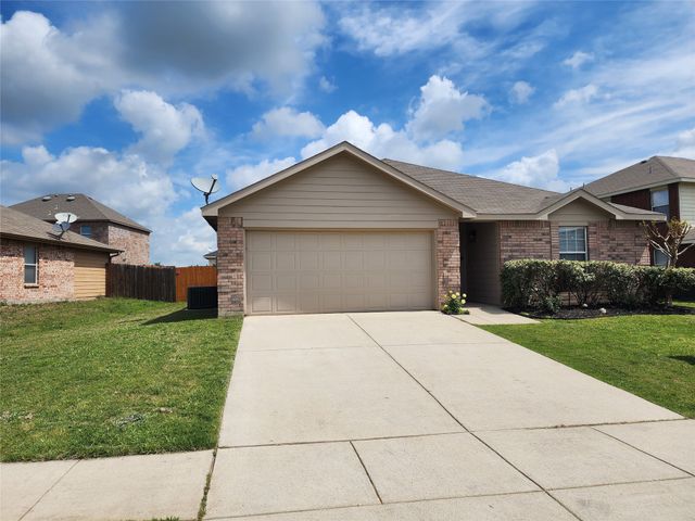 12808 Kingsgate Drive, Rhome, TX 76078