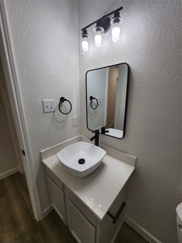 12808 Kingsgate Drive, Rhome, TX 76078