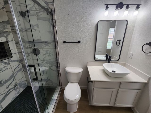 12808 Kingsgate Drive, Rhome, TX 76078