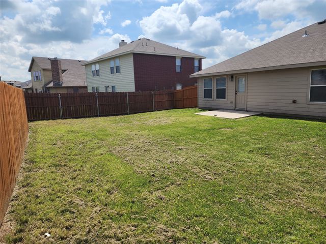 12808 Kingsgate Drive, Rhome, TX 76078