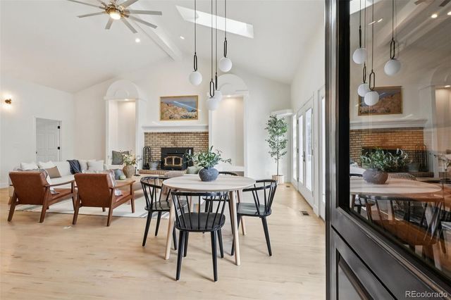 1084 S Parfet Court, Lakewood, CO 80226