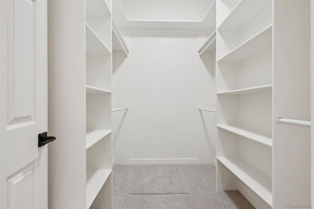 1084 S Parfet Court, Lakewood, CO 80226