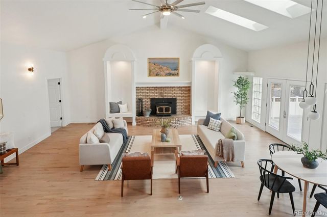 1084 S Parfet Court, Lakewood, CO 80226