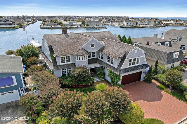 176 Squan Beach Drive, Mantoloking, NJ 08738