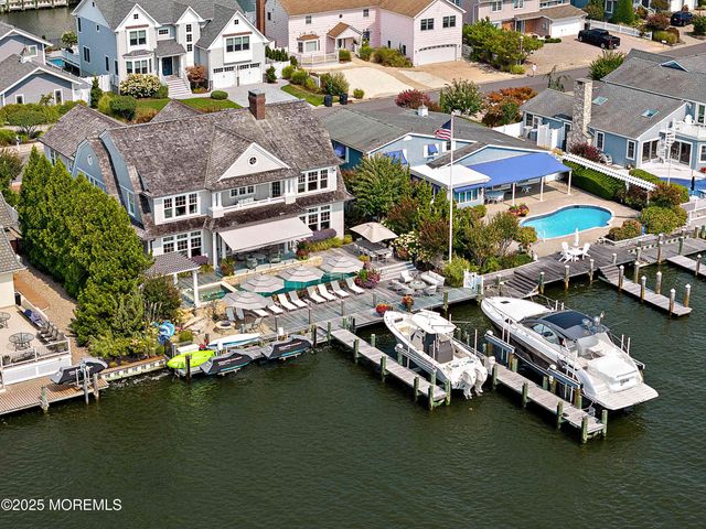 176 Squan Beach Drive, Mantoloking, NJ 08738
