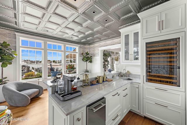 176 Squan Beach Drive, Mantoloking, NJ 08738