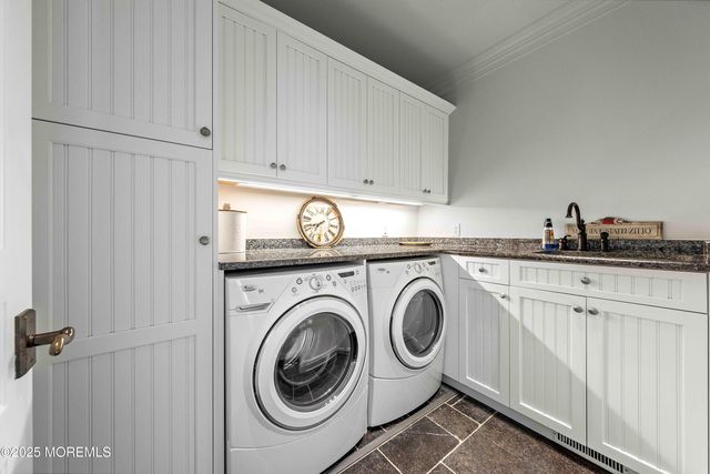 176 Squan Beach Drive, Mantoloking, NJ 08738