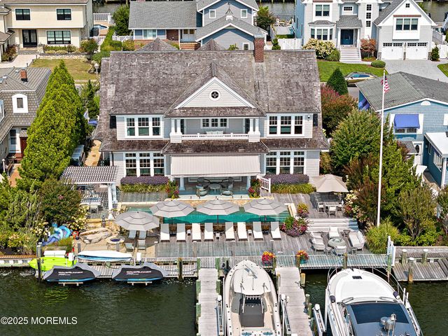 176 Squan Beach Drive, Mantoloking, NJ 08738