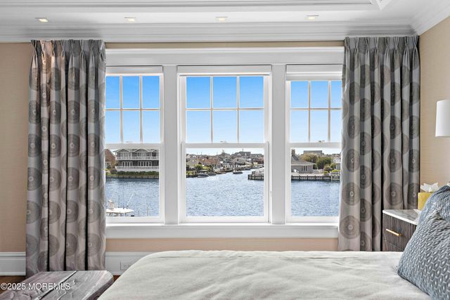 176 Squan Beach Drive, Mantoloking, NJ 08738