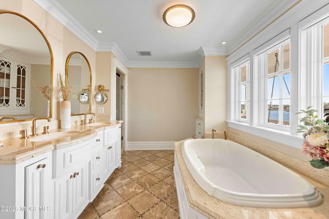 176 Squan Beach Drive, Mantoloking, NJ 08738