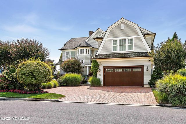 176 Squan Beach Drive, Mantoloking, NJ 08738