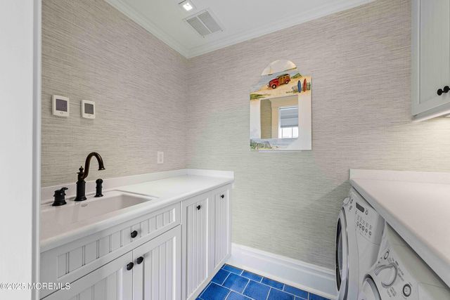 176 Squan Beach Drive, Mantoloking, NJ 08738