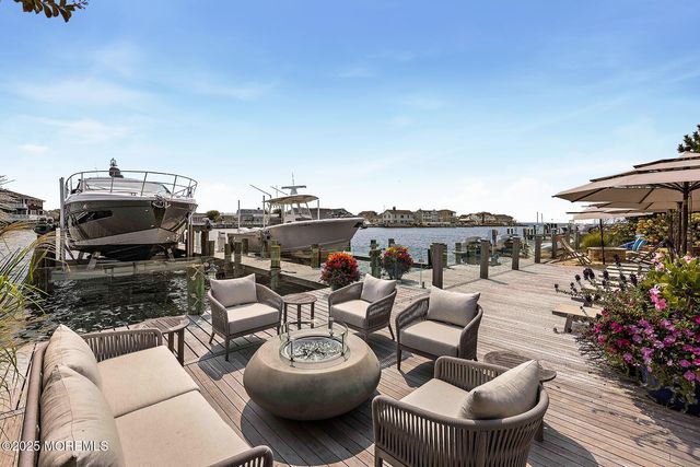 176 Squan Beach Drive, Mantoloking, NJ 08738