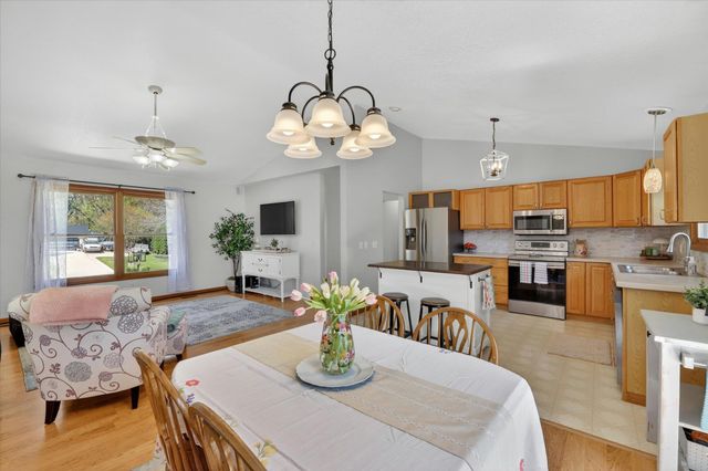 23027 Bobolink Avenue, Almena Twp, MI 49071