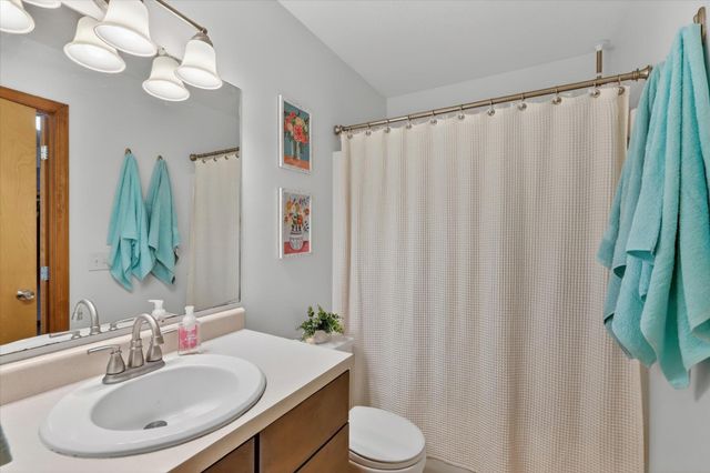 23027 Bobolink Avenue, Almena Twp, MI 49071