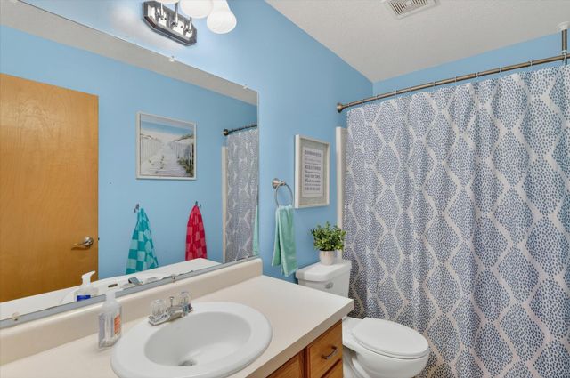 23027 Bobolink Avenue, Almena Twp, MI 49071