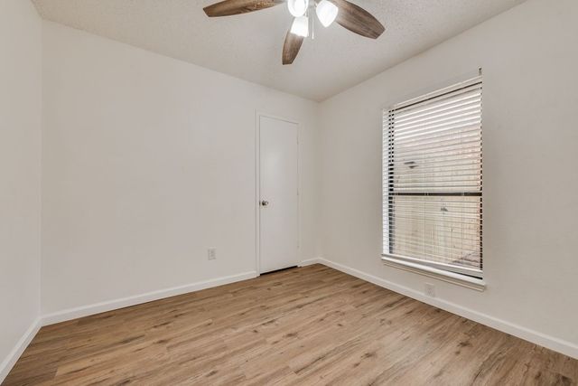 606 Oakland Hills Drive, Arlington, TX 76018