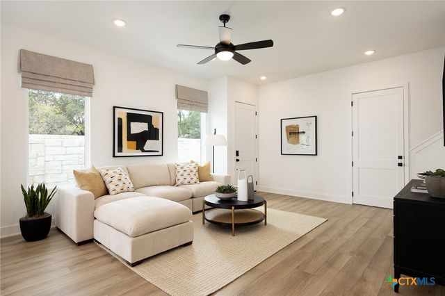 8014 Bird Song Circle, Austin, TX 78745
