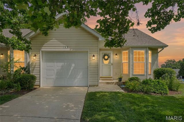 125 Fort Hancock Circle, Wright City, MO 63390