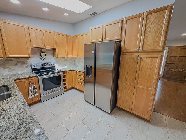 1000 ROSETREE LANE, Tarpon Springs, FL 34689