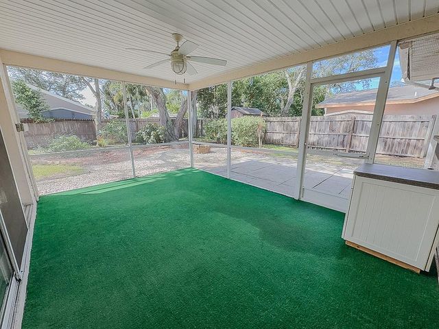 1000 ROSETREE LANE, Tarpon Springs, FL 34689