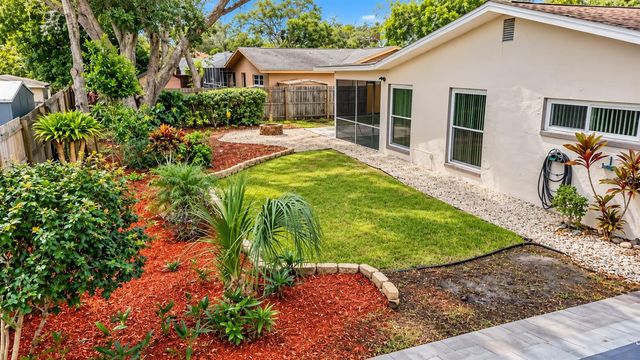 1000 ROSETREE LANE, Tarpon Springs, FL 34689