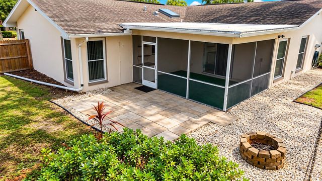 1000 ROSETREE LANE, Tarpon Springs, FL 34689