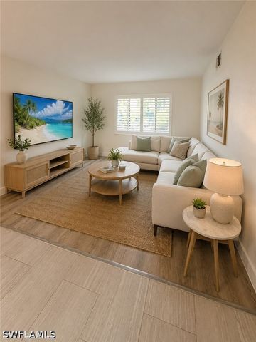 1440 Green Valley CIR 601, Naples, FL 34104