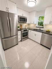 1440 Green Valley CIR 601, Naples, FL 34104
