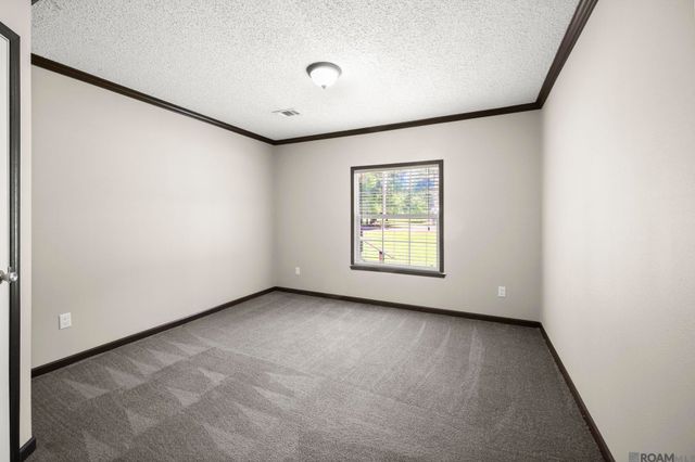 17725 Union Landing Rd, Livingston, LA 70754