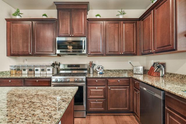 3777 Arcano Ave, Olivehurst, CA 95961