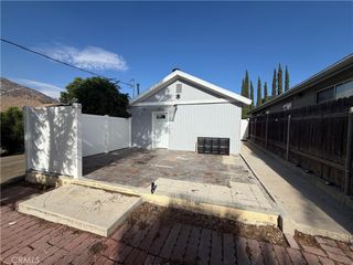 11034 Scoville, Sunland, CA 91040