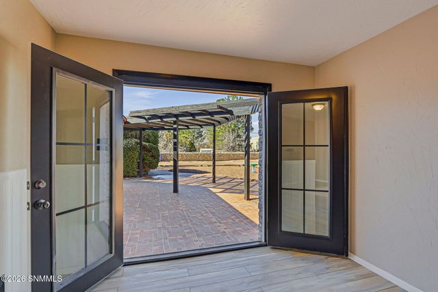 3005 Ronna Drive, Las Cruces, NM 88001