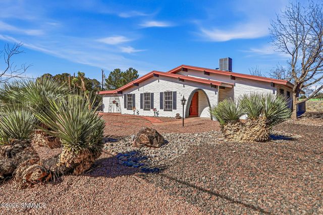 3005 Ronna Drive, Las Cruces, NM 88001