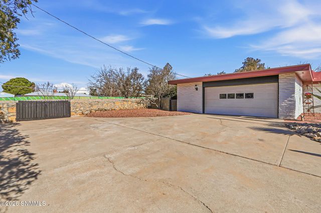 3005 Ronna Drive, Las Cruces, NM 88001