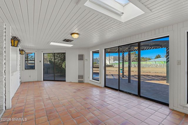 3005 Ronna Drive, Las Cruces, NM 88001