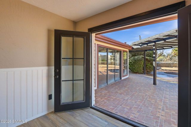 3005 Ronna Drive, Las Cruces, NM 88001