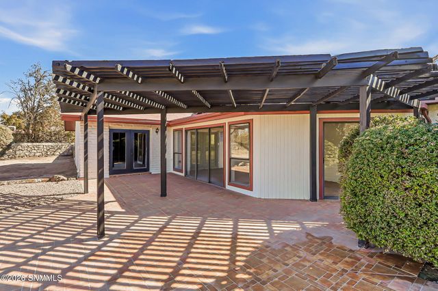 3005 Ronna Drive, Las Cruces, NM 88001