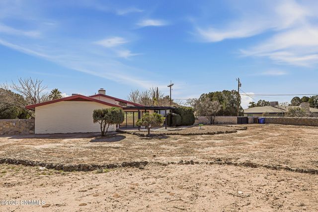 3005 Ronna Drive, Las Cruces, NM 88001