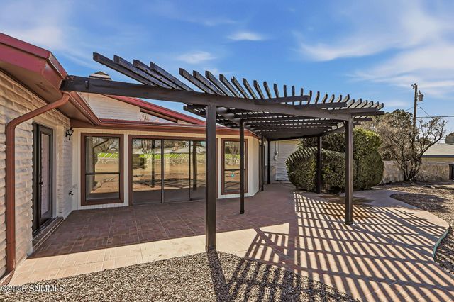 3005 Ronna Drive, Las Cruces, NM 88001