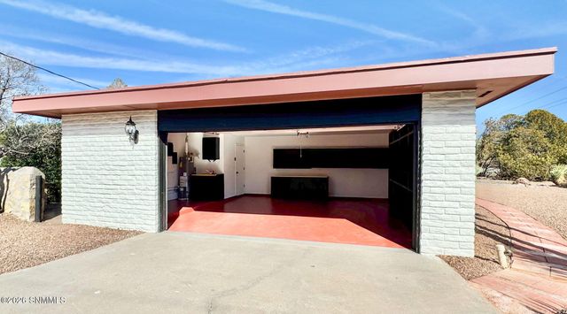 3005 Ronna Drive, Las Cruces, NM 88001