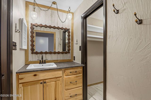 3005 Ronna Drive, Las Cruces, NM 88001