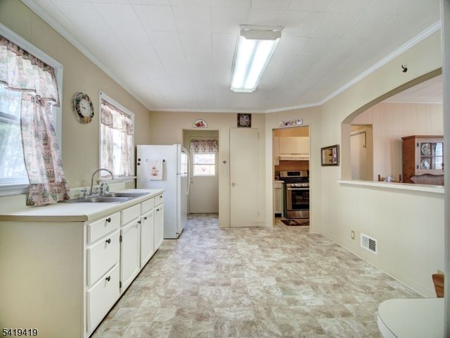 308 Church St, Bound Brook Boro, NJ 08805
