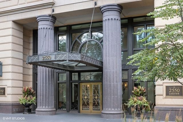 2550 N Lakeview Avenue N2203, Chicago, IL 60614