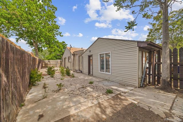 1595 S Wolff Street, Denver, CO 80219