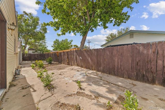 1595 S Wolff Street, Denver, CO 80219