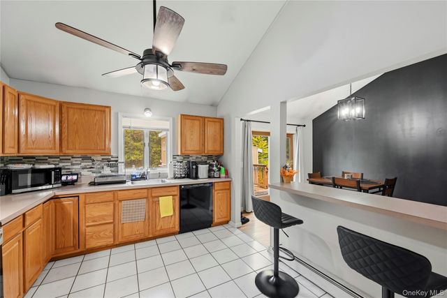 564 Clove Road, Monroe, NY 10950