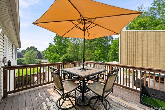 564 Clove Road, Monroe, NY 10950