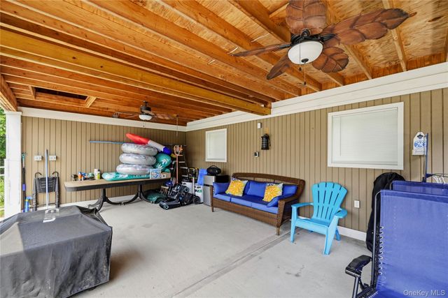564 Clove Road, Monroe, NY 10950