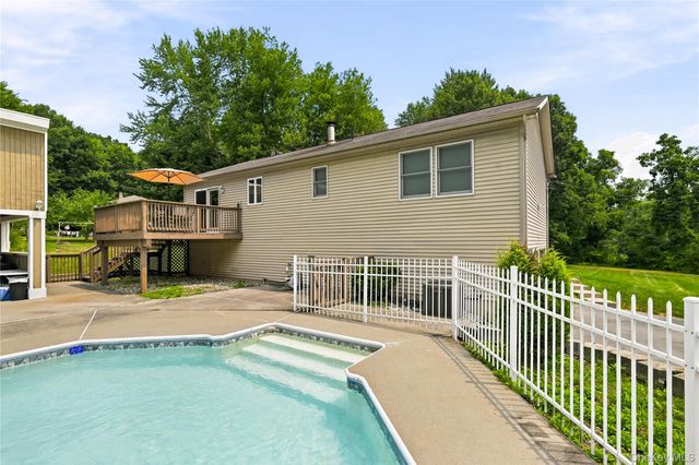 564 Clove Road, Monroe, NY 10950